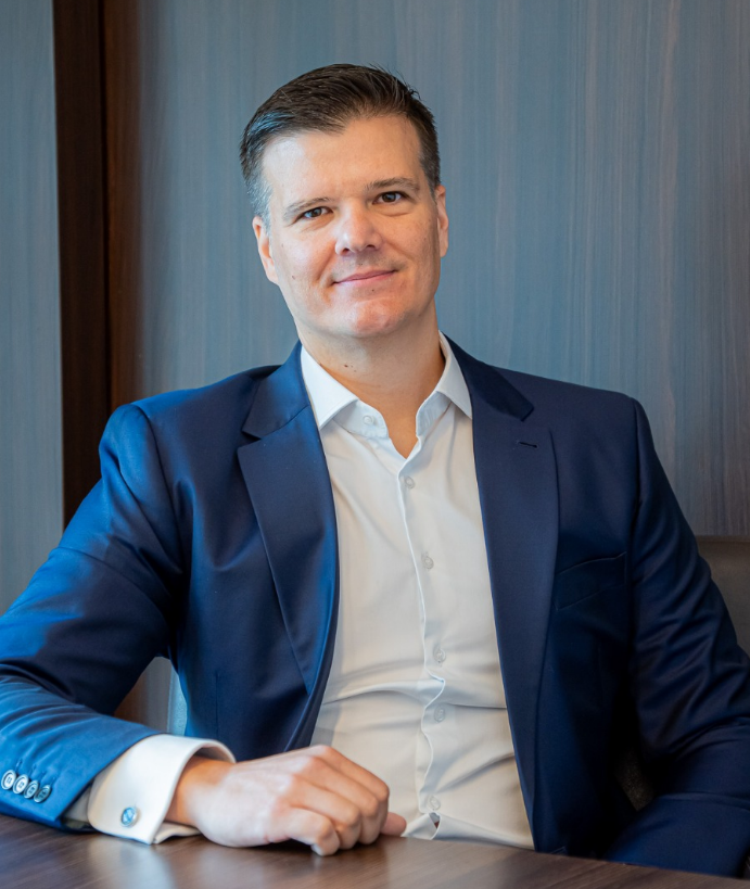 {E698DA64-2B79-45C0-B444-28593FB1F1E8}